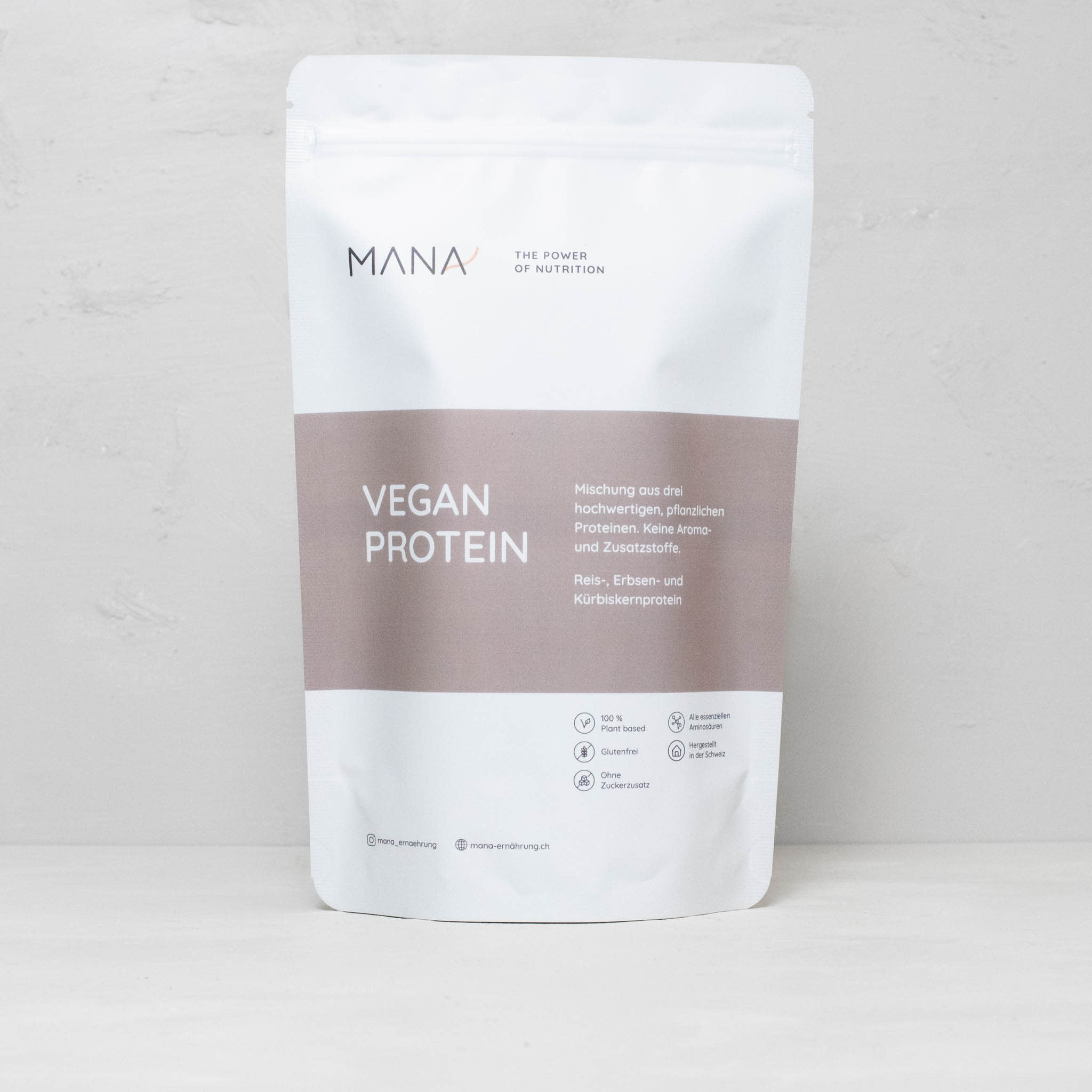 veganes Proteinpulver mit Reis-, Erbsen- und Küriskernprotein